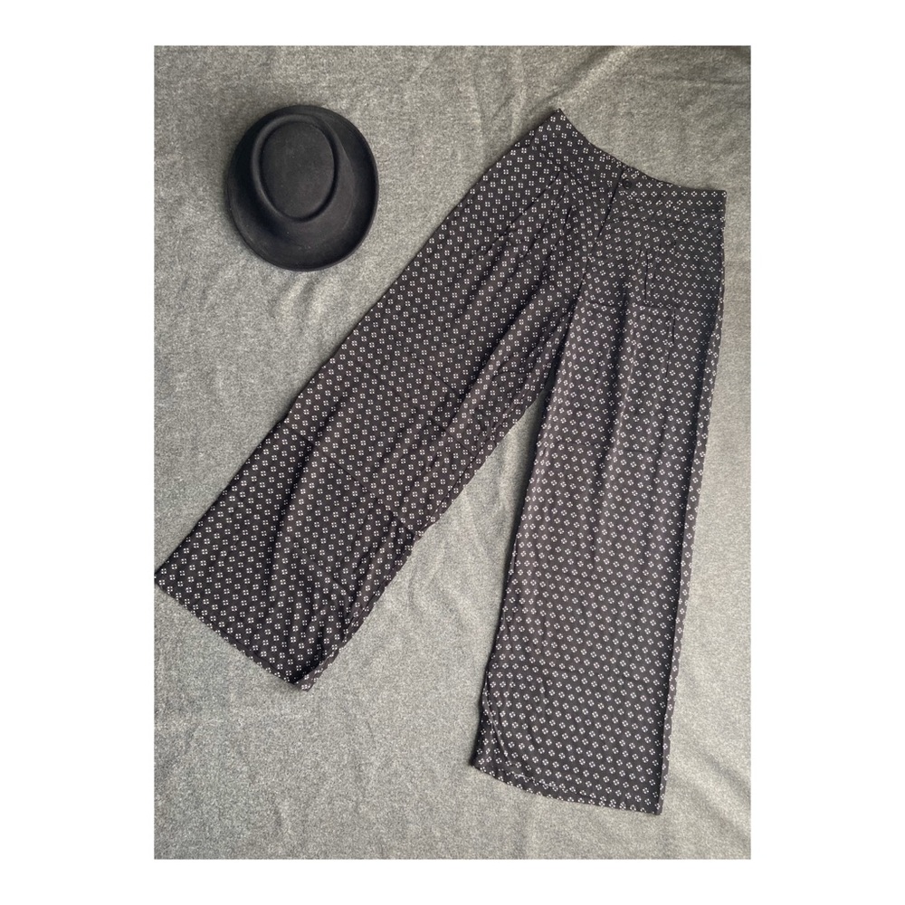 Wide legged black pants